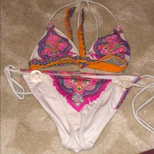 Victoria’s Secret bikini